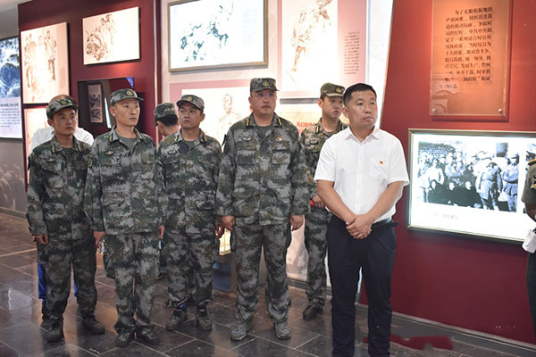 f5ea8d2e2e624dedacd9981194453d30.jpg 2.jpg