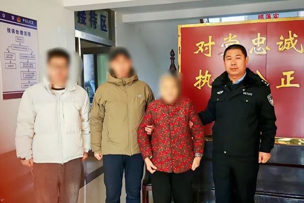 dca10105414741d49f34f17400bb923b.jpg 5.jpg