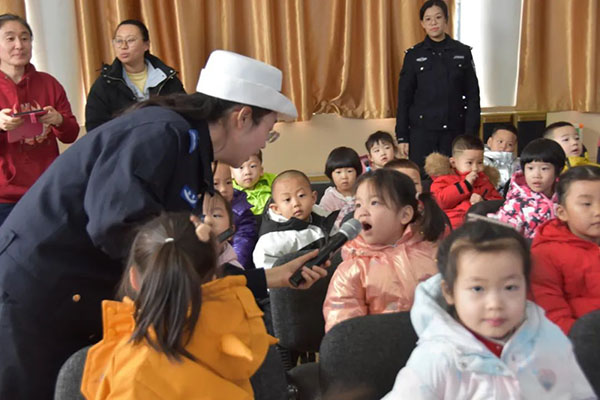 42450ea1b0c44646a93b5bf8b6544e4d.jpg 640.jpg