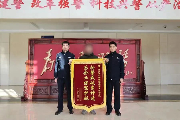 8815efb71d6c47b0bc03e0268f252c9e.jpg 1.jpg