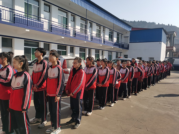 0691ec830de44617beb5bb6e054f9a66.jpg 4.jpg