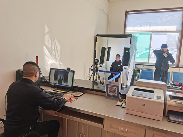 fcc7eb8f5ad8496eb00bd4c5d926c40c.jpg 1.jpg