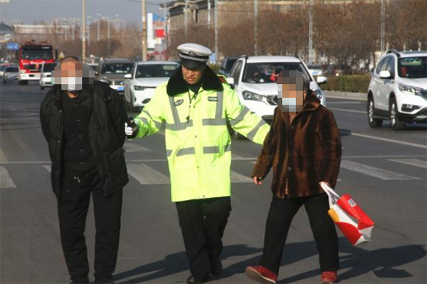 15fed6a09df7437984bf24adbb4eb49a.jpg 8.jpg