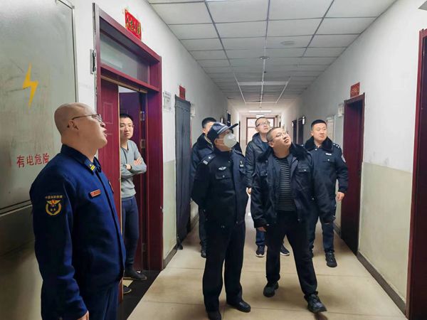 61217743055c417bbc46f578fb943415.jpg 22.jpg