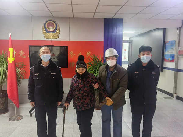 f88921c0b1194dbe9b1a2d752a64ad3f.jpg 1.jpg