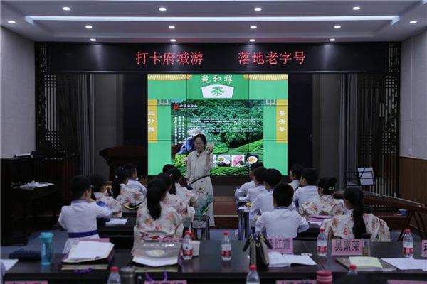 6376212734573118395638055_副本.jpg
